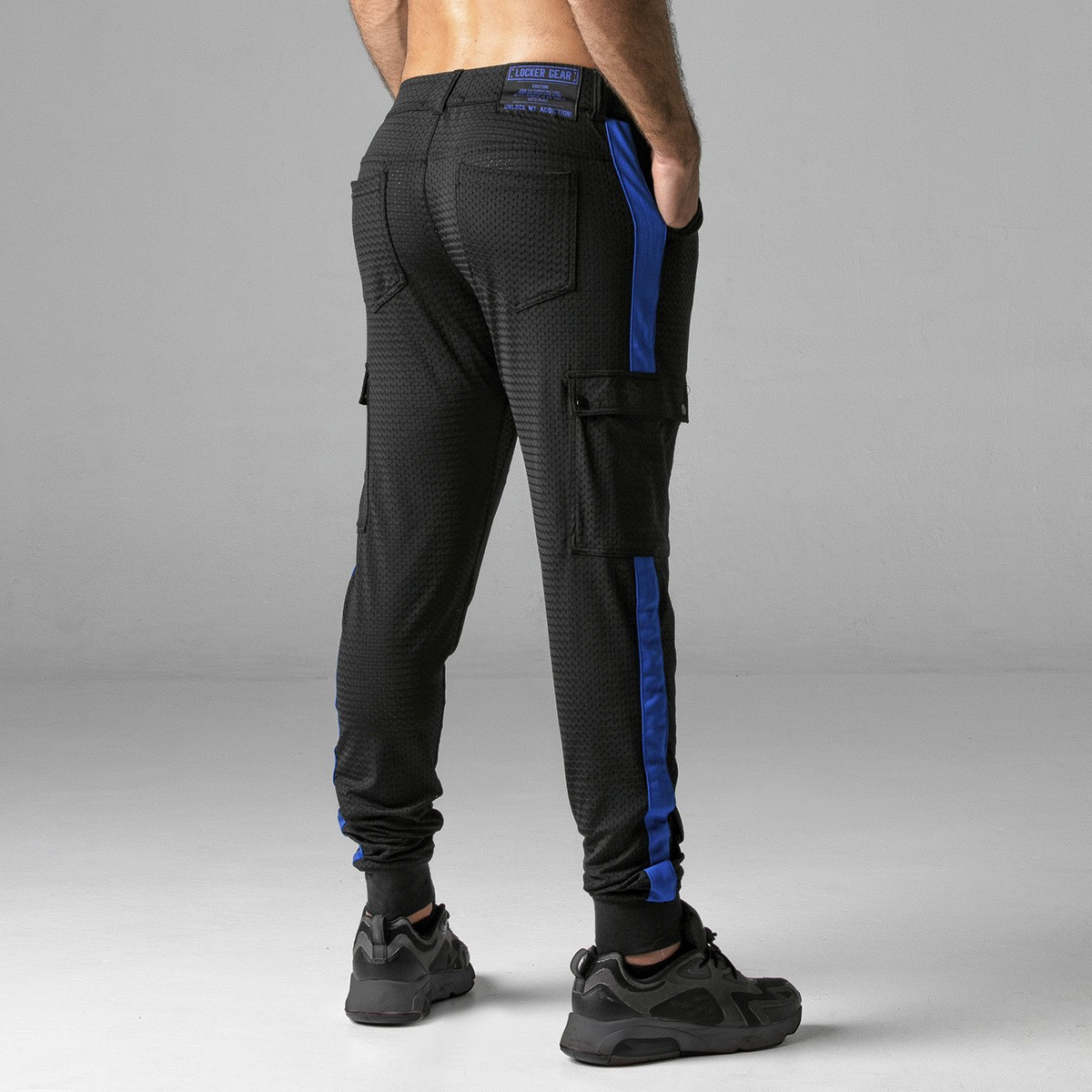 JOGGER LOOK AT SIDE LOCKER GEAR BLU