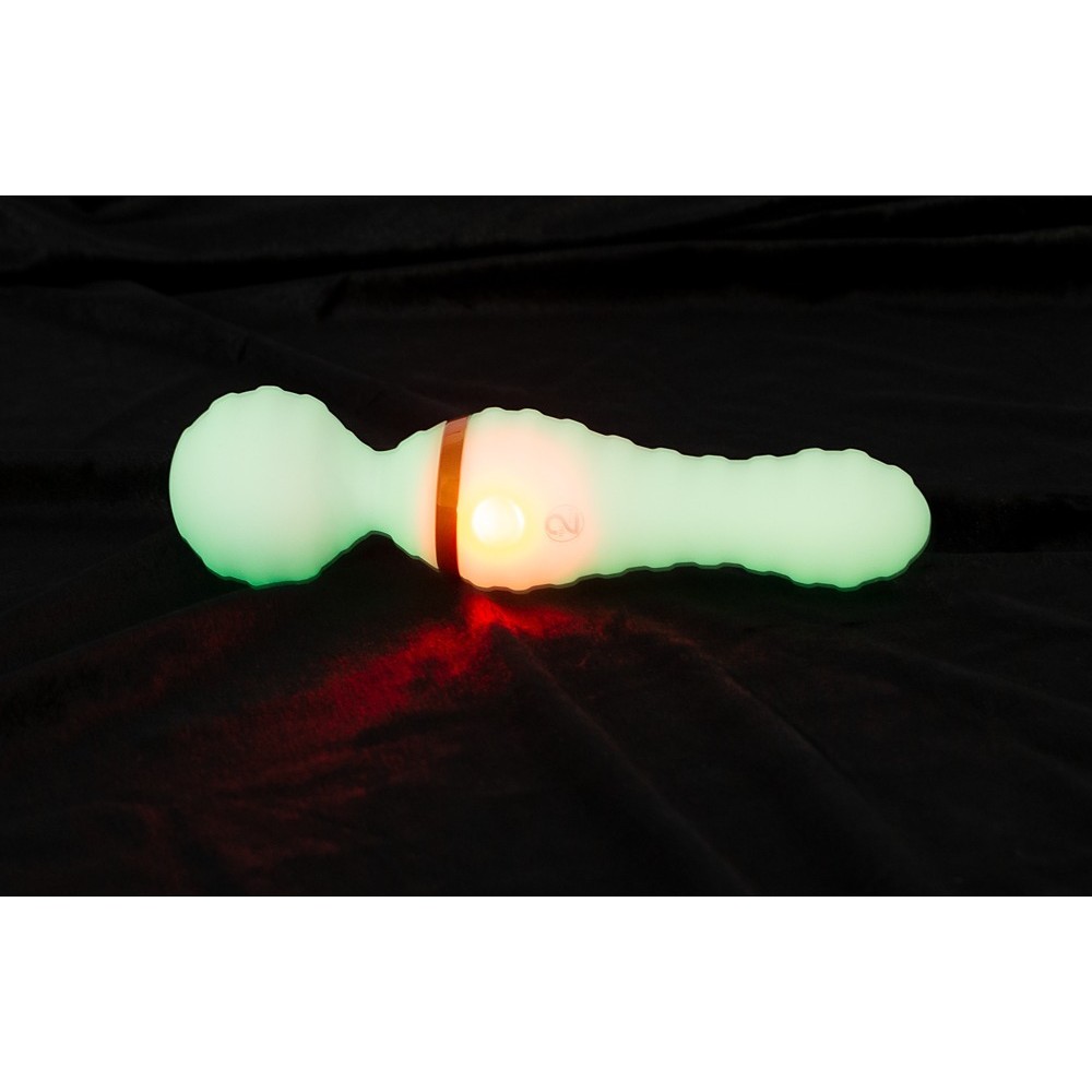 GLOW IN THE DARK WAND